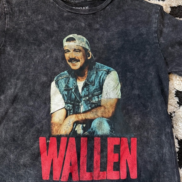 Morgan Wallen Shirt - Picture 3 of 5
